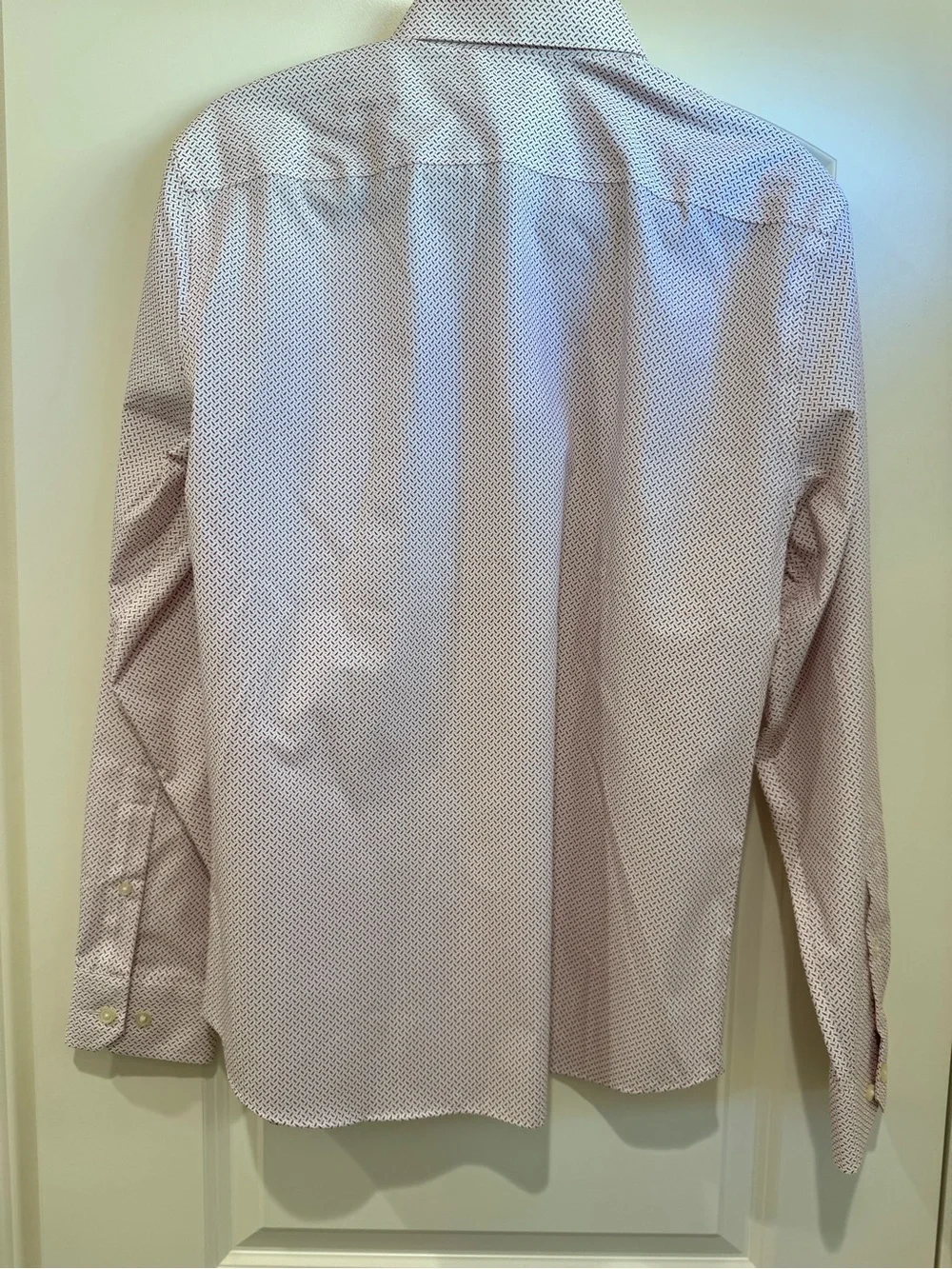 Banana Republic Men's White Shirt with Red Micro Pattern NWT untucked